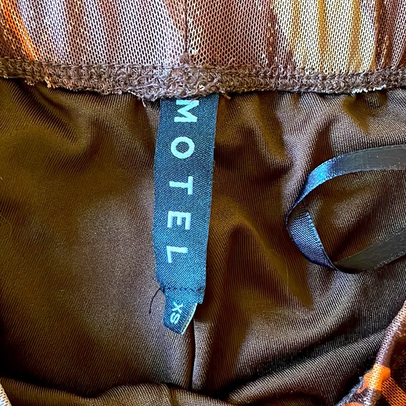 Never worn MOTEL Set! - Picture 7 of 12
